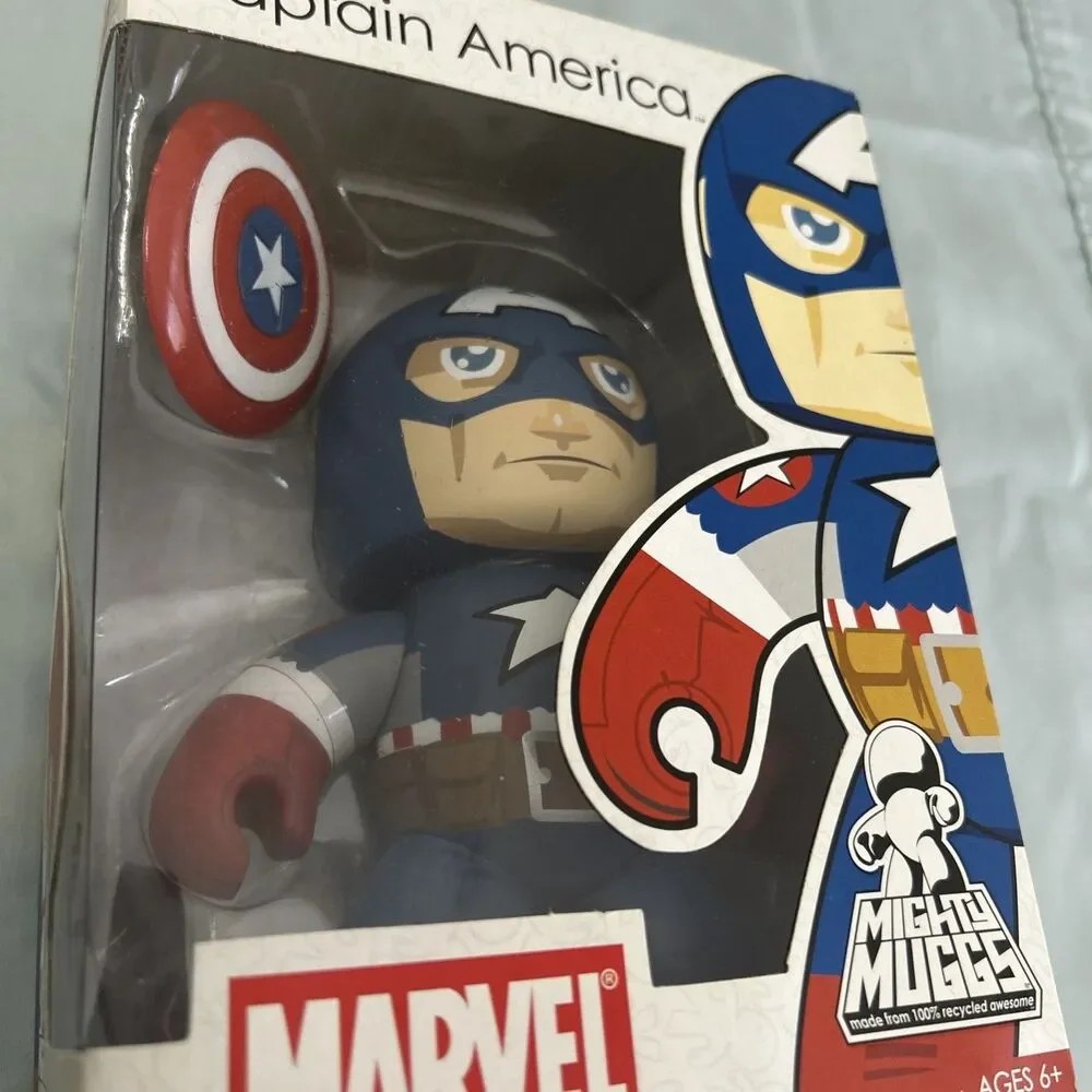 Marvel Mighty Muggs Modern Captain America Figure Hasbro NIB 2008